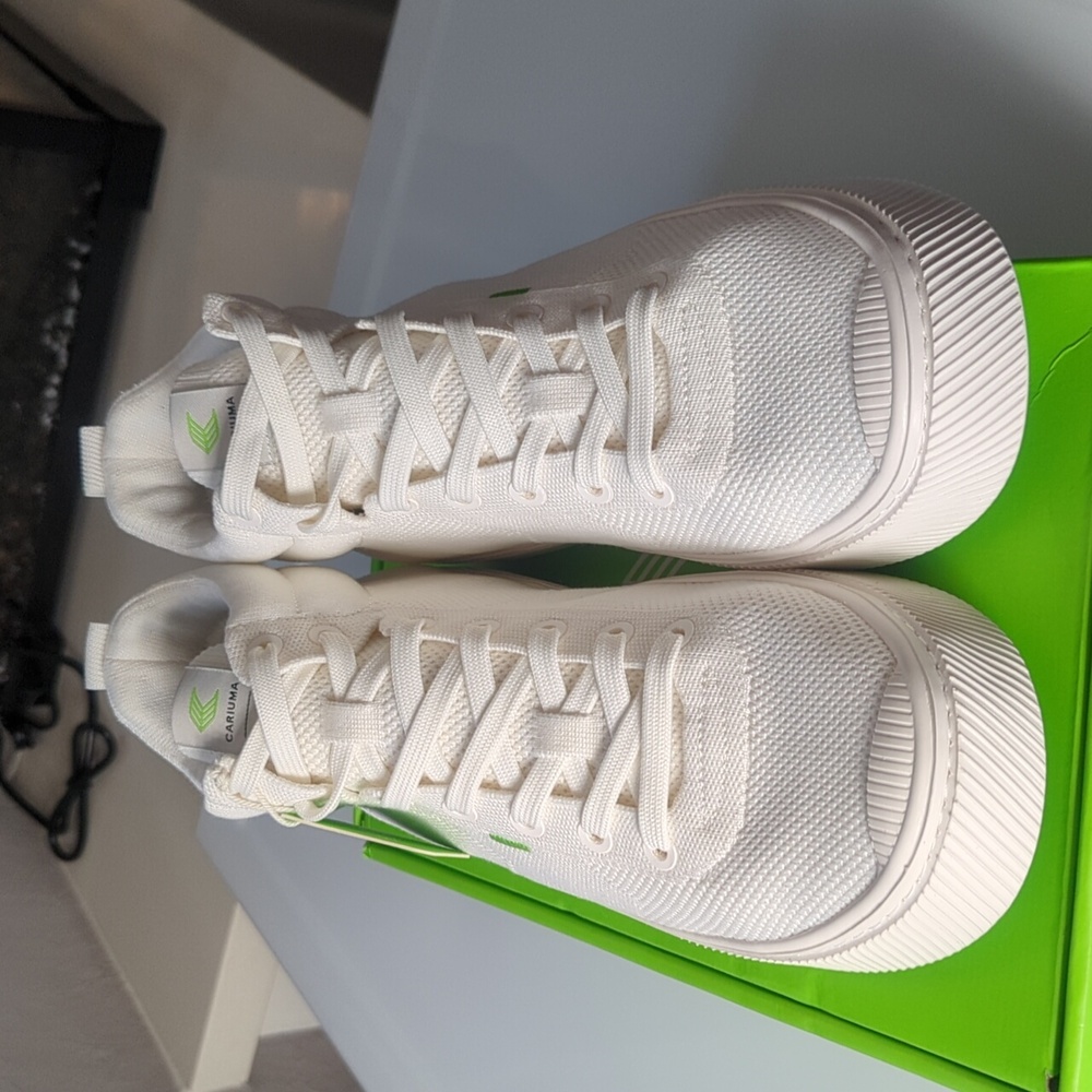 Cariuma (White Bamboo Knit/White Sole) 10.5M/12W - Picture 2 of 6